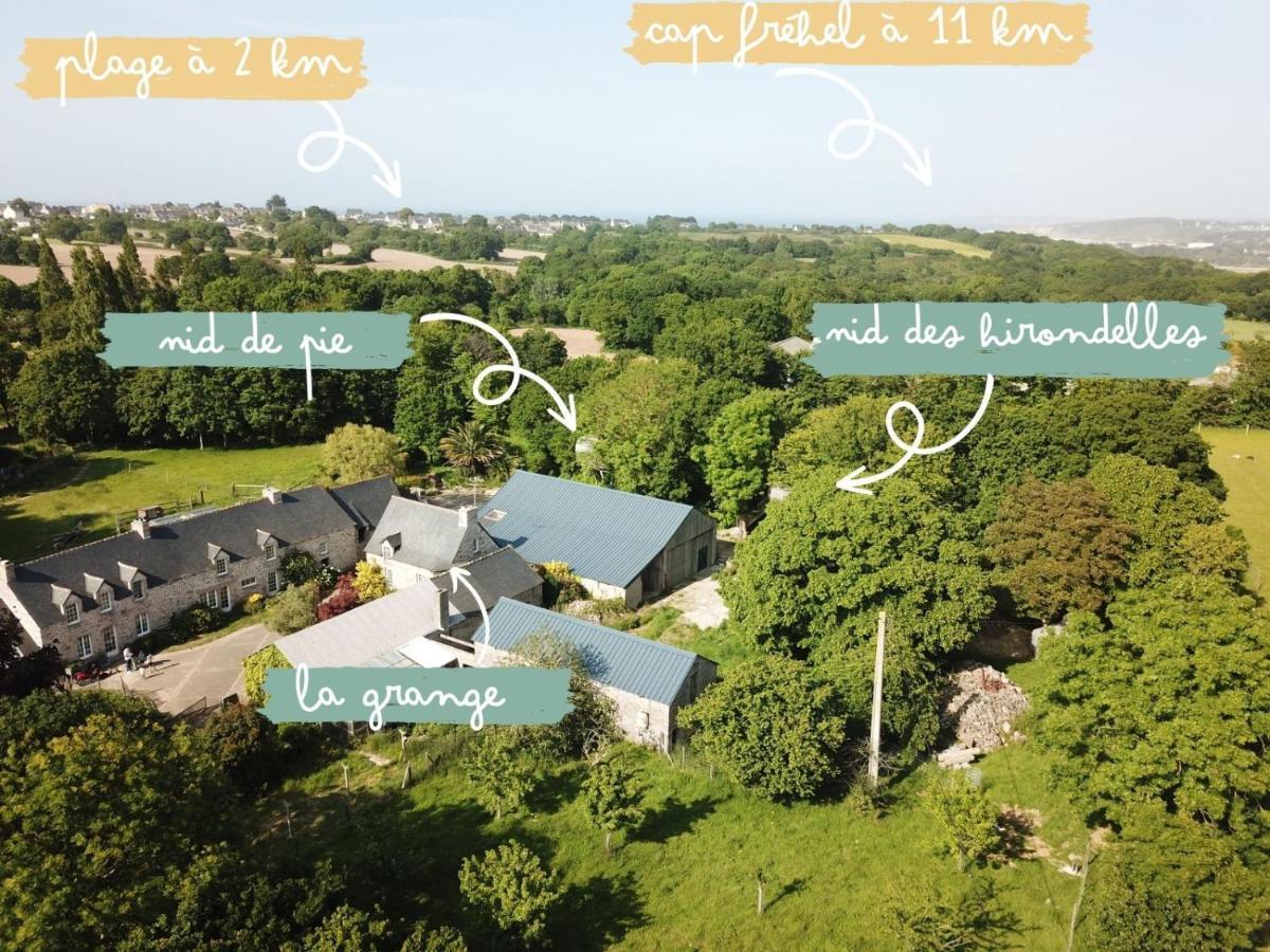 La Ville Es Renais - Ferme Et Maison D'Hotes Insolite Erquy Exterior foto